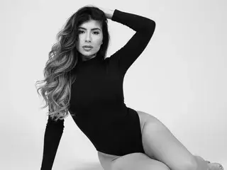 Streamate Live Sex Cam of lunamilerx