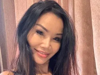 Streamate Watch Live Sex Cams of Namfa