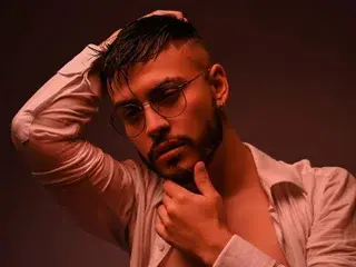 Streamate Adult Webcams of Aiden_Gray