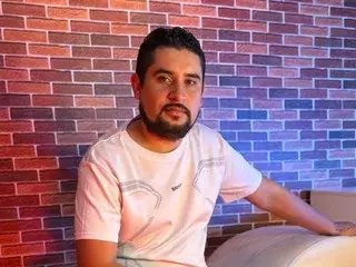 Streamate Adult Webcams of HaraldTurner