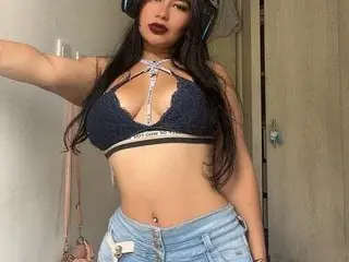 Streamate Free Live Porn of MadelynWalkerG