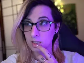 Streamate Free Live Porn of TinyTarrow