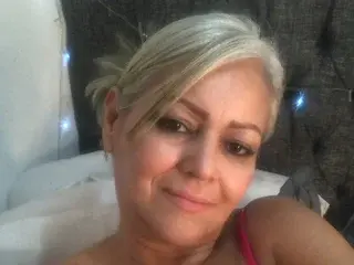 Streamate Live Sex Cam of Karlota_28