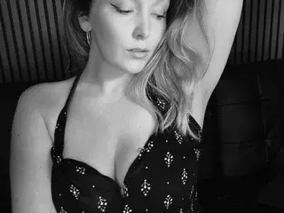 Streamate Adult Webcams of DeepThroatDarling