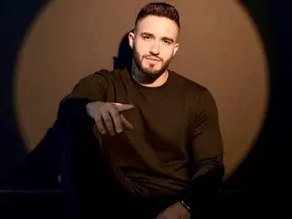 Streamate Live Sex Cam of Joegrex