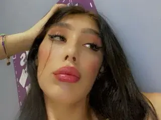 Streamate Watch Live Sex Cams of NICOLSKINNY19
