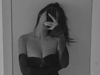 Streamate Free Live Porn of VeliaSai