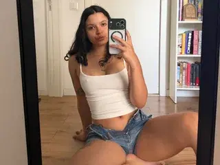 Streamate Best live sex cam show of rossilari