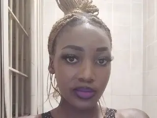 Streamate Nude Webcam of Ms_Smileyxxx