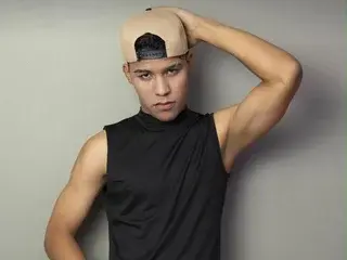 Streamate Live Sex of colby_driscoll