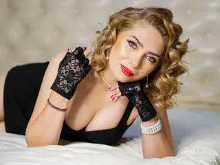 Streamate Free Porn Cam of Annaglamlovely