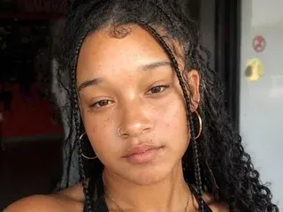 Streamate Adult Webcam of NaughtyMe19