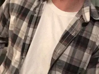 Streamate Sex Cam of At100