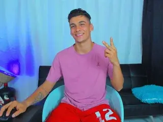 Streamate Adult Video Chat of max_wild18