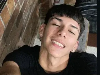 Streamate Free Live Porn of AmethystShadow18