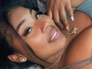 Streamate Nude Webcam of HilaryWilsonn