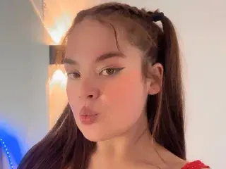 Streamate Live Porn of Nikkinovacs