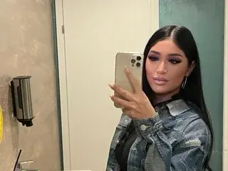 Streamate Watch Live Sex Cams of Kira_Krush