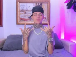 Streamate Free Porn Cam of Willy_OS