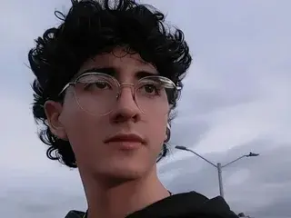 Streamate Best live sex cam show of ElliotNoir