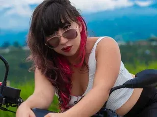 Streamate Nude Webcam of piaf_cute
