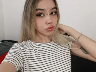 Streamate Watch Live Sex Cams of Cybermoon