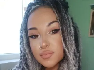 Streamate Adult Video Chat of sierra_quinn