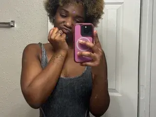 Streamate Free Porn Cam of Spicedabrat21