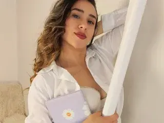 Streamate Nude Webcam of Ximena19