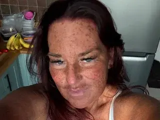 Streamate Live Porn of BettyBoo75