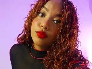Streamate Adult Webcams of Lynn_Cute