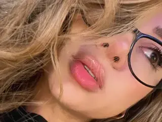 Streamate Live Sex Cam of Alexavibe