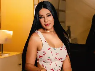 Streamate Live Sex Cam of ValeryMontiel