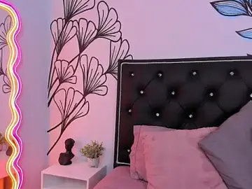 Stripchat Free Porn Cam of Sweet_Ariadna_