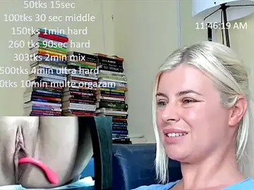 Stripchat Free Porn Cam of queenofthenighttt