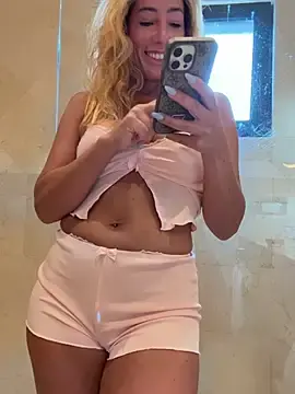 Stripchat Free Porn Cam of SweetAlegra_