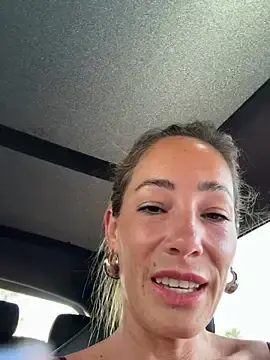 Stripchat Free Live Porn of SweetAlegra_