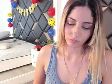 Stripchat Live Porn of AdrianaHarlow