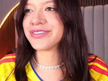Stripchat Adult Webcam of emperatriz_reyes