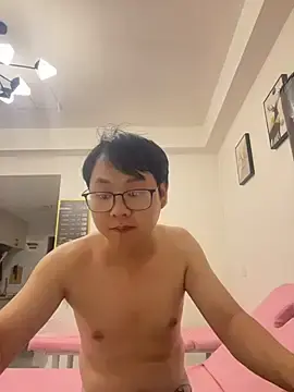 Stripchat Watch Live Sex Cams of xiaoyi-