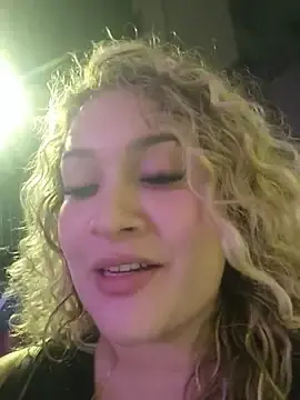Stripchat Live Porn of Sara_smiiith211