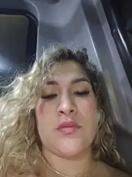 Stripchat Free Porn Cam of Sara_smiiith211