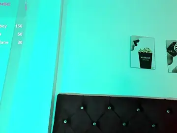 Stripchat Free Porn Cam of VALE_BUNNY07