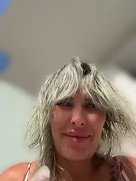 Stripchat Live Sex of IssaSmith