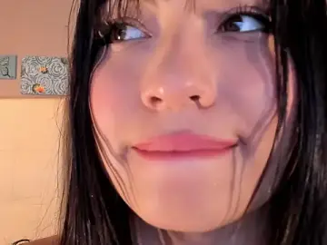 Stripchat Live Porn of Maia_W10