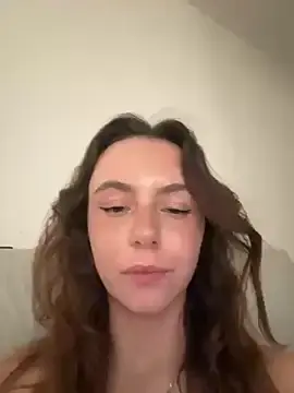 Stripchat Live Sex Cam of Cherry-Bean