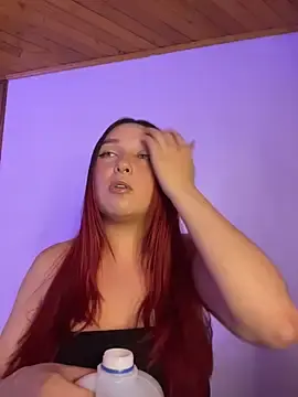 Stripchat Adult Webcams of Karen18_boobs
