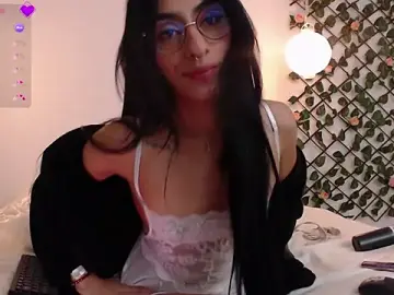 Stripchat Nude Webcam of Lucyanajoi