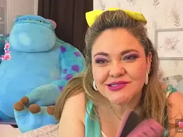 Stripchat Free Live Porn of Natashablade__