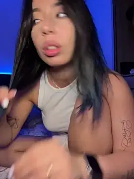 Stripchat Nude Webcam of KimArts